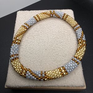 Elegant Beaded Bracelet in Gold and Silver (S3090)